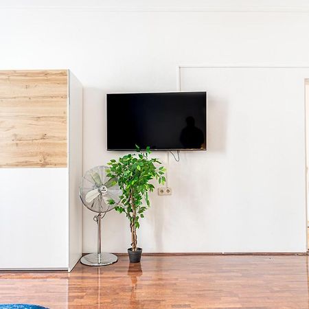 Elegant Haven: Stylish And Spacious 3Br Apartment Wenen Buitenkant foto